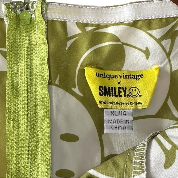 Unique Vintage Smiley Yin Yang Jumpsuit NWT 14 Green Wide Leg Keyhole Tie Front - Picture 9 of 10
